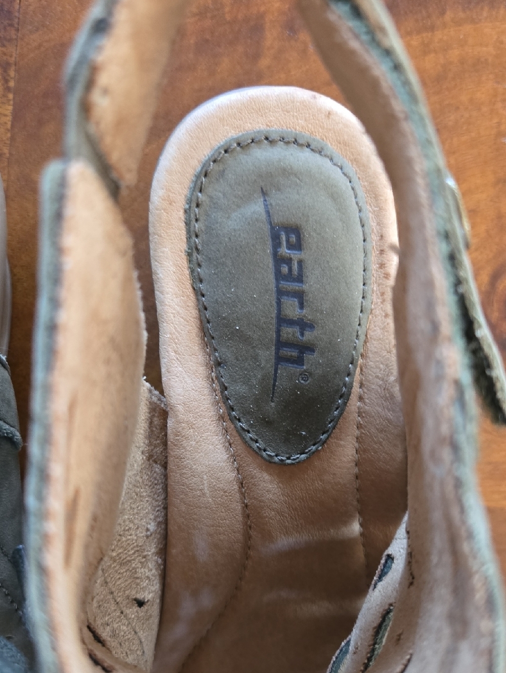 Earth Shoes Olive Green Suede Lace-Up Peep Toe Slingback Sandals Size 7.5 - Picture 3 of 12